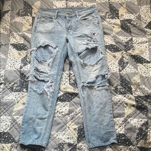 American Eagle Outfitters Light Blue Ripped Tomgirl Jeans